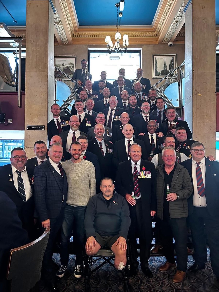 HarryBucknall's tweet image. A POSITIVE ATTITUDE equals positive outcomes - #doublelegamputee #MarkSmith’s #mantra whom It was my privilege 2 interview 4 #humannotheroic, @Blesma #podcast. Mark’s stoicism, determination &amp;amp; courage is an example to us all.  
podcasts.apple.com/us/podcast/epi… @ColdstreamGds