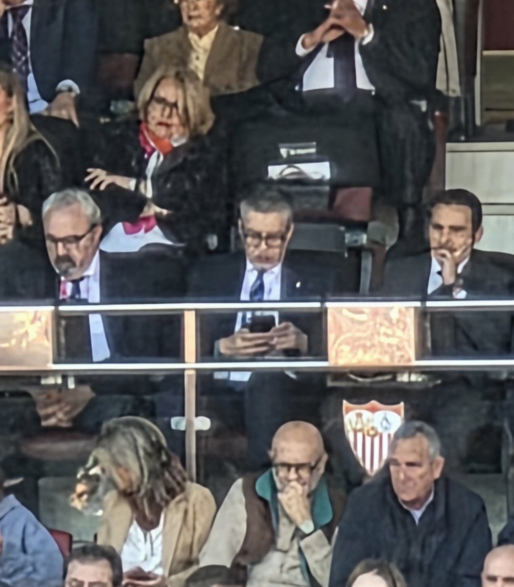 A todo, menos al partido <a href="/MartinPelaezRO/">Martín Peláez</a> ? Basta ya!!