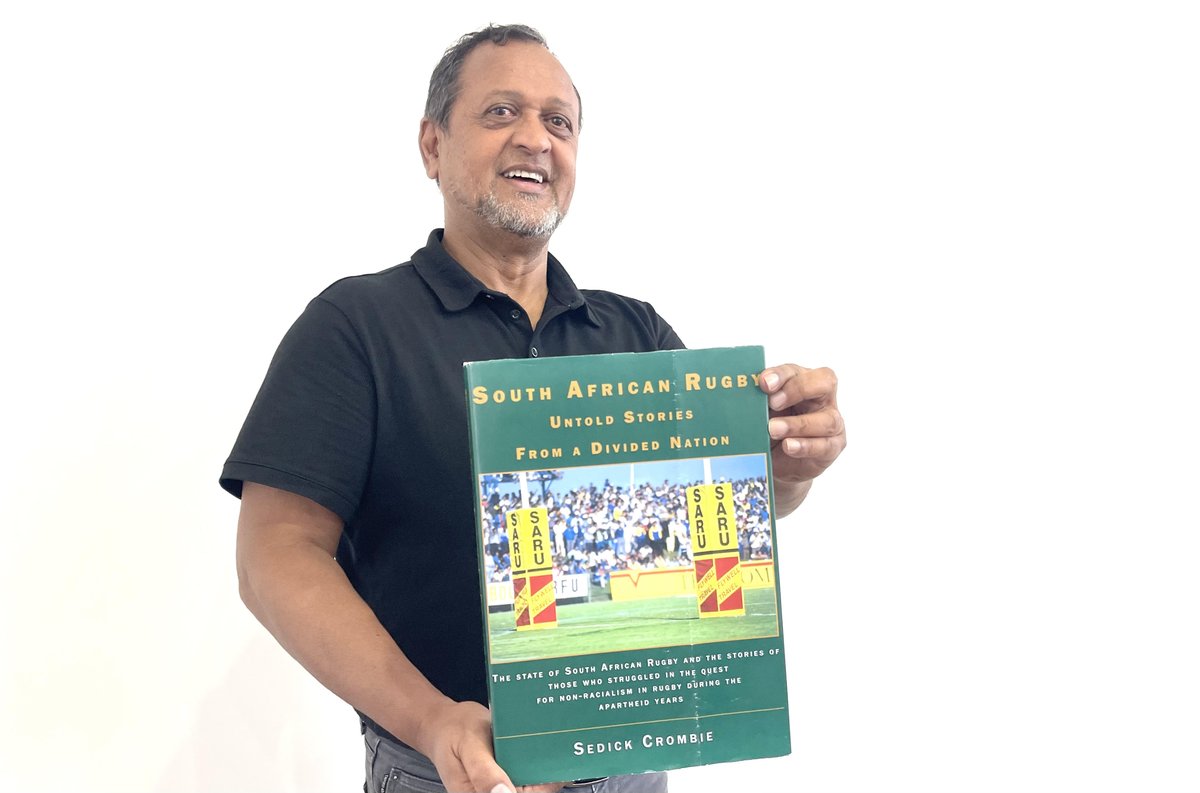 Rugby history didn’t start with unity - it survived division. South African Rugby: Untold Stories from a Divided Nation tells the stories of 45 non-racial players silenced by apartheid. <a href="/RassieRugby/">Johan Erasmus</a> <a href="/Springboks/">Springboks</a> 
#SARugby #ApartheidRugby #UntoldStories 
theathlete.co.za/2025/12/14/sed…