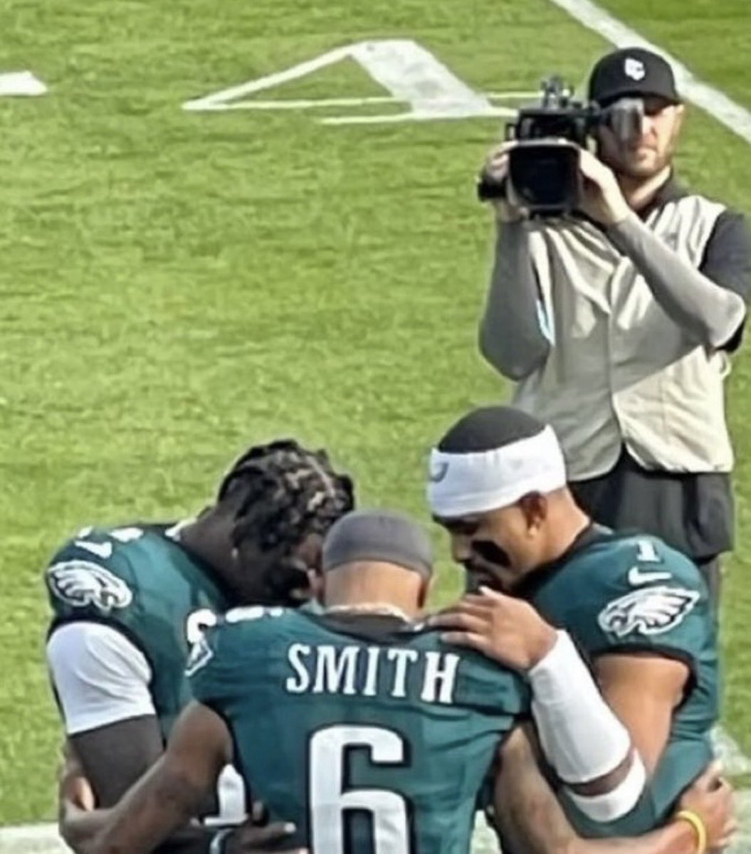 Cooper DeJAWN 🦅 tweet media