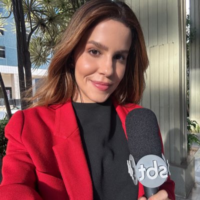 Anita Prado tweet media