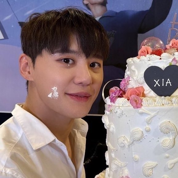 happy birthday to this precious and multi talented cutie 💕

#HAPPY_XIADAY
#우리의_사랑_준수야_생일축하해