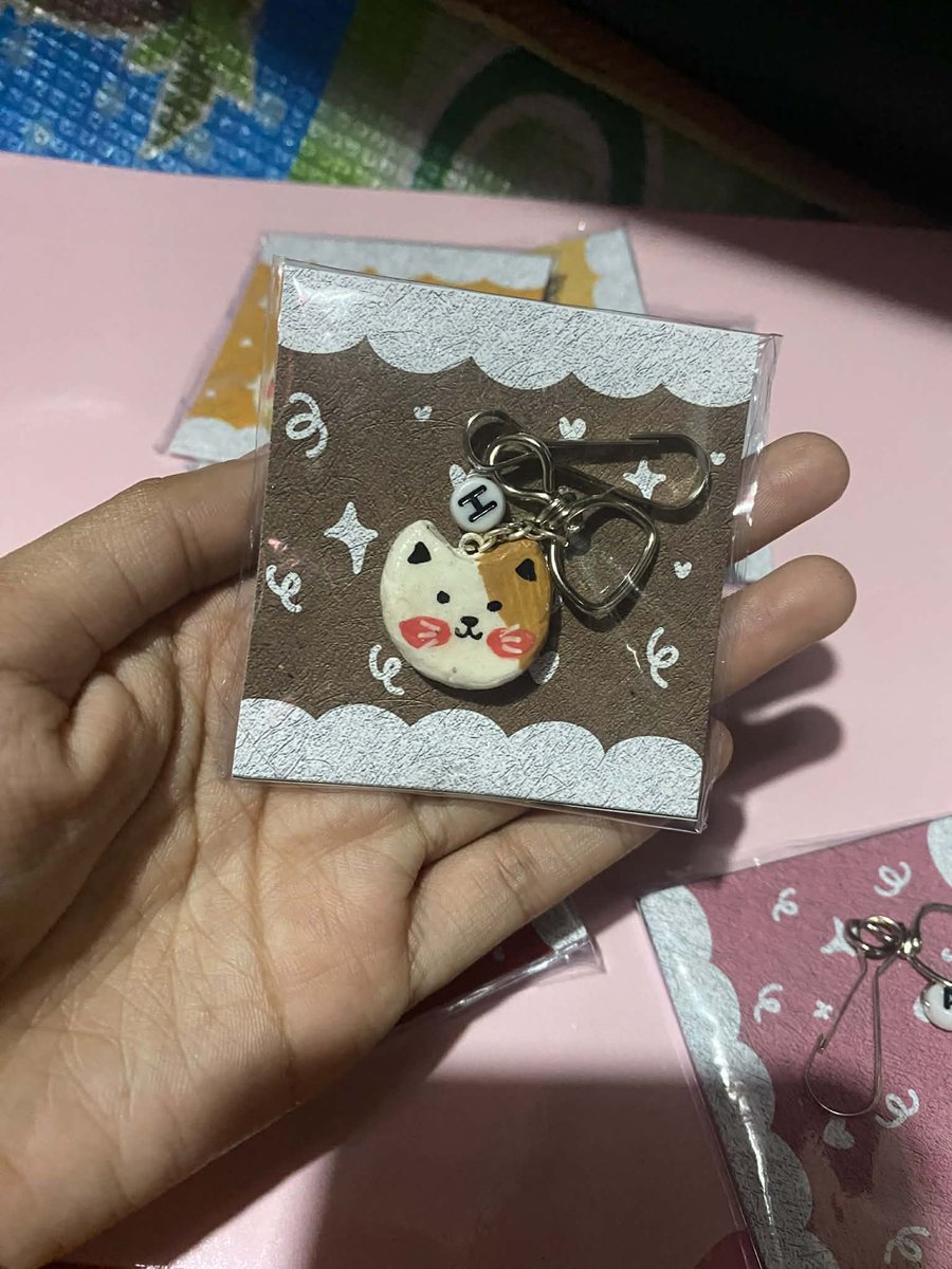 made cute little gifts for my friends🫶