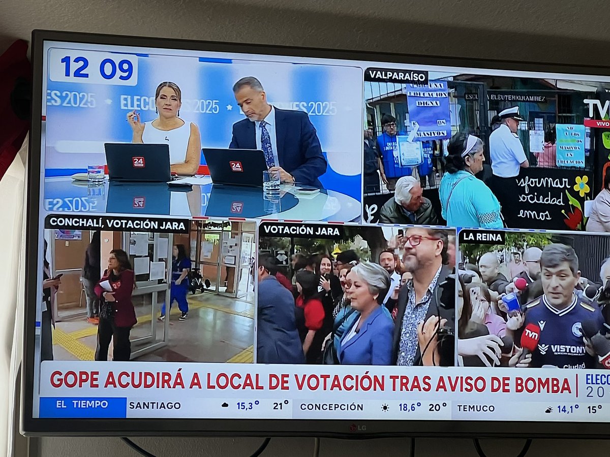 LaCon_Sentida's tweet image. YA COMENZÓ EL SHOW 
como dijo una Señor 
“No me van asustar, yo entraré q votar por mi Candidata” 👏🏻👏🏻👏🏻👏🏻

 #Presidenciales2025
#Elecciones2025
#Bomba 
#Elecciones2025CL 
#EleccionesChile 
#JaraPresidentaDeChile 
#JaraPresidentaDeChile2026