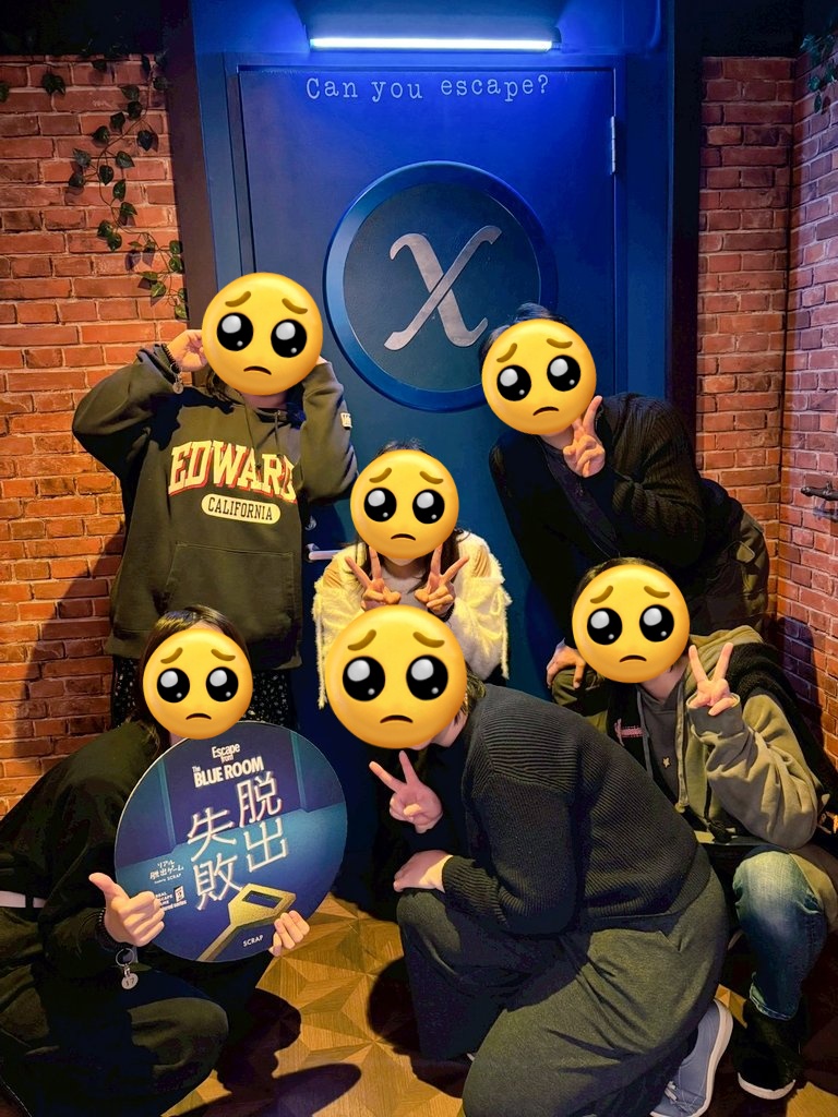 2025/12/14
謎解き「Escape from The BLUE ROOM」
脱出失敗！多分あと15分くらいないと無理そうだった🥲
でも解説きいてすっきり納得できたし、めちゃくちゃ楽しかった！好き！