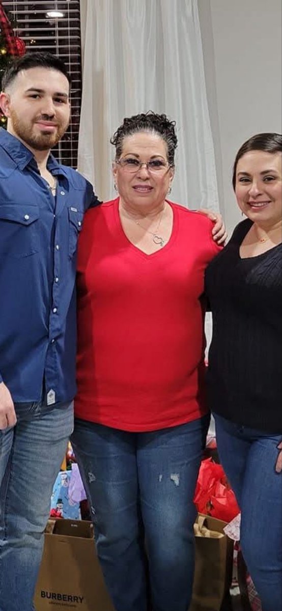 Amy Russell tweet media