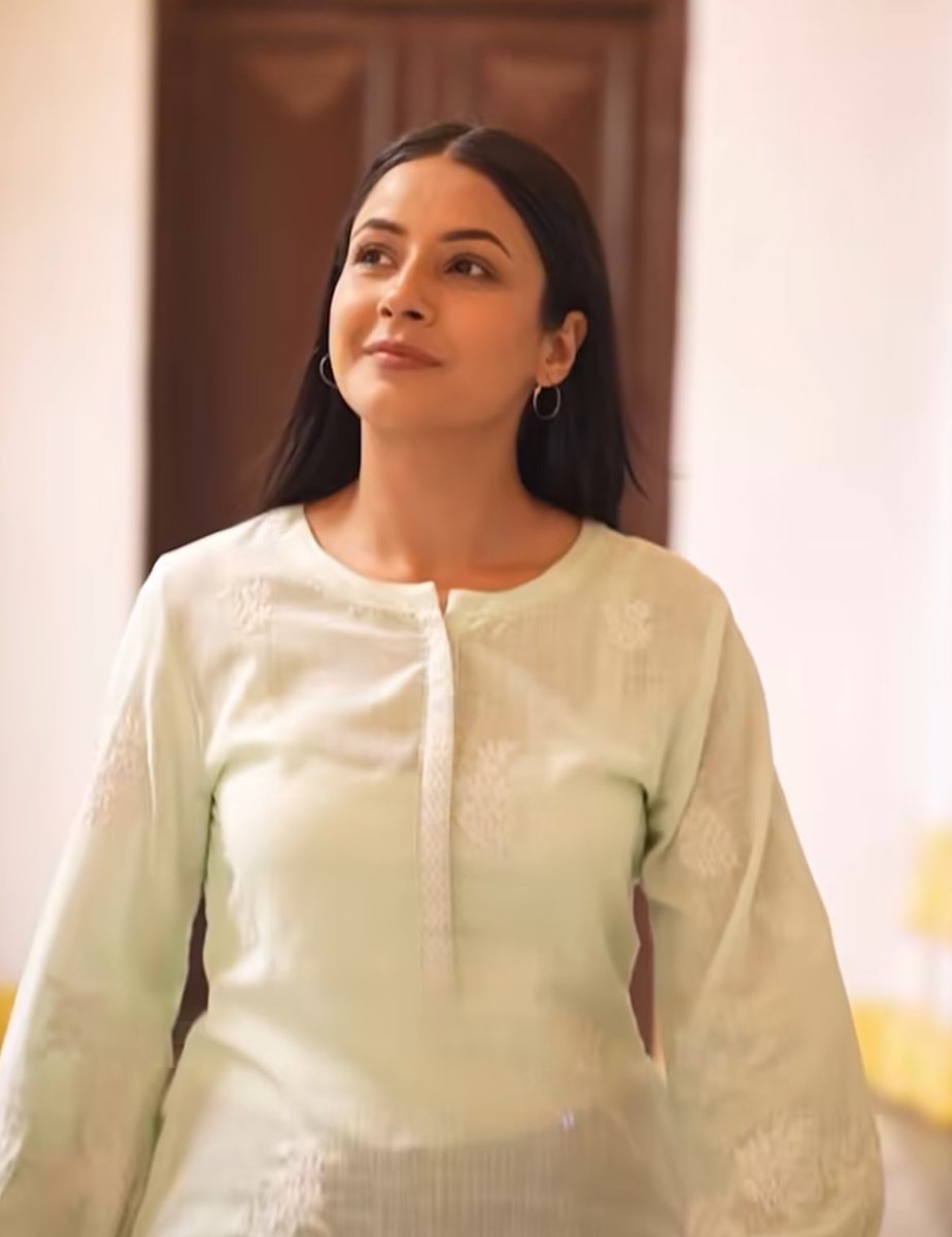 「 𝐑𝐀𝐇𝐔𝐋 」❤️🇮🇳 tweet media
