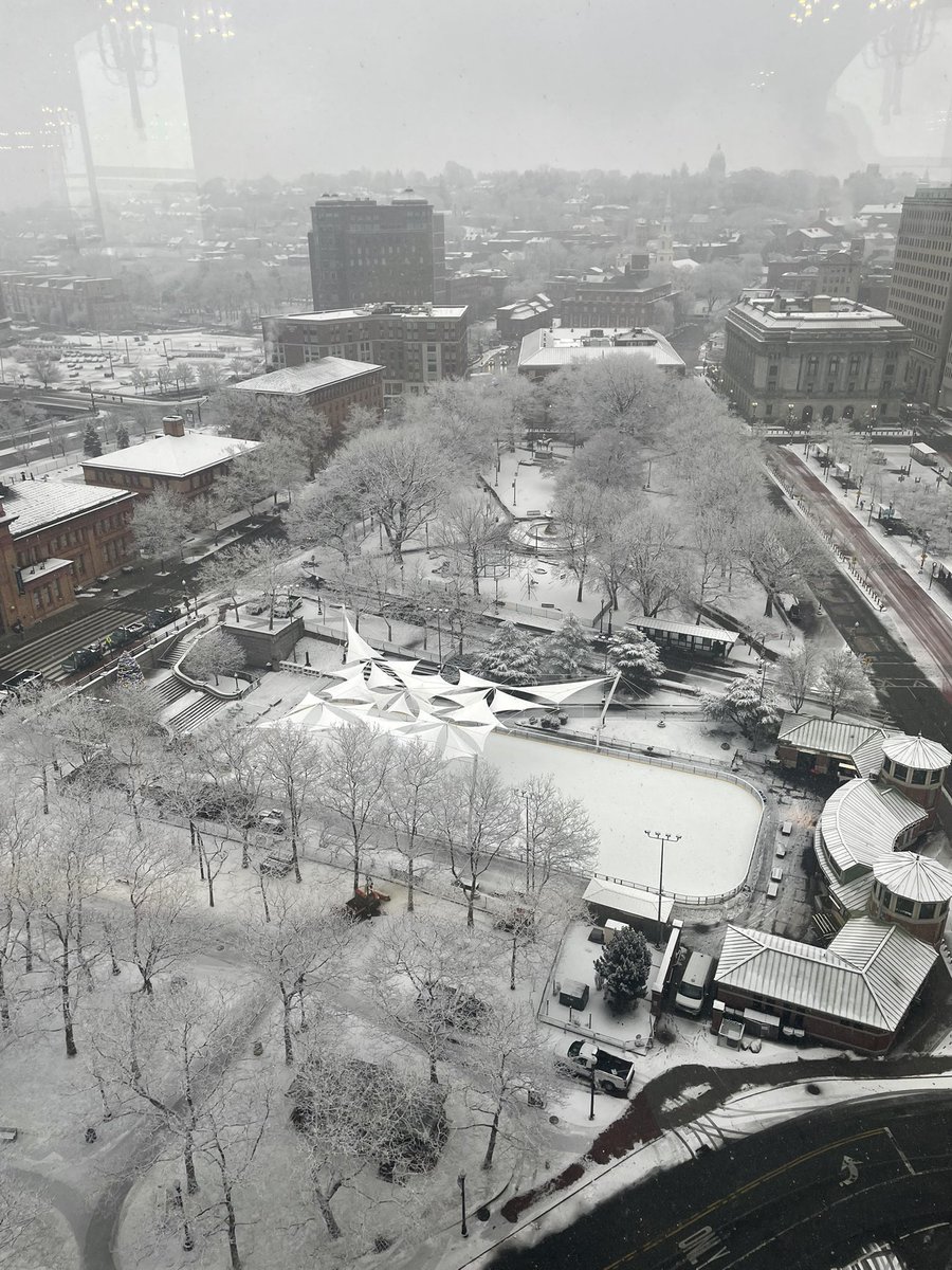 Love our city and Love our school <a href="/BrownUniversity/">Brown University</a> .. prayers and thoughts to all the victims .. 💔 we’re incredibly grateful to report that all 106 of our players &amp; our entire staff are accounted for <a href="/BrownU_Football/">Brown Bears Football</a>
