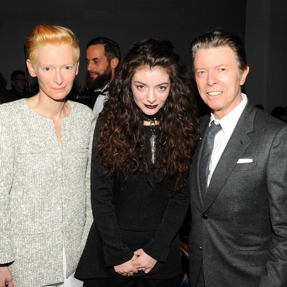 Claudestar2012's tweet image. #TildaSwinton, #Lorde &amp;amp; #DavidBowie at MoMA, NYC, 2013.