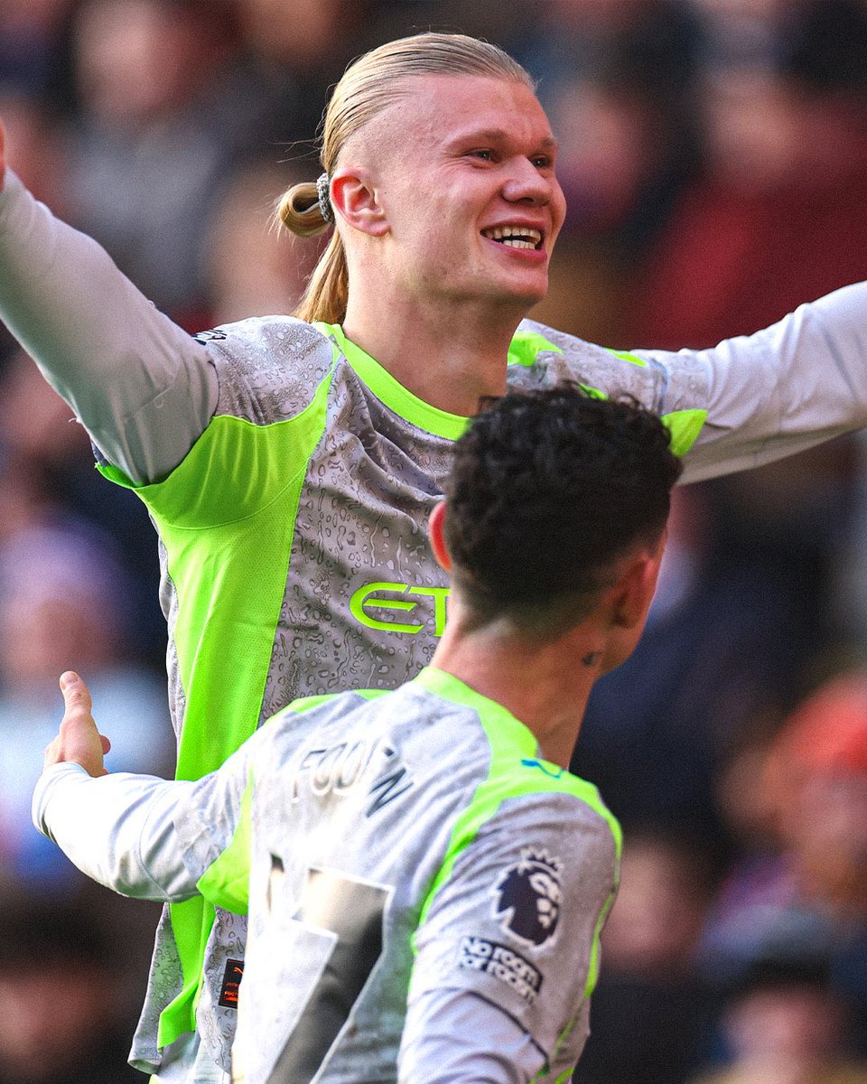 🚨 NEW : Jumlah goal Erling Haaland di Manchester City, kini telah melampaui jumlah goal yang dicetak Cristiano Ronaldo untuk Manchester United. 🤖🇳🇴

→ Haaland: 146 goal (168 laga)
→ Ronaldo: 145 goal (346 laga)

📝 Transfermarkt