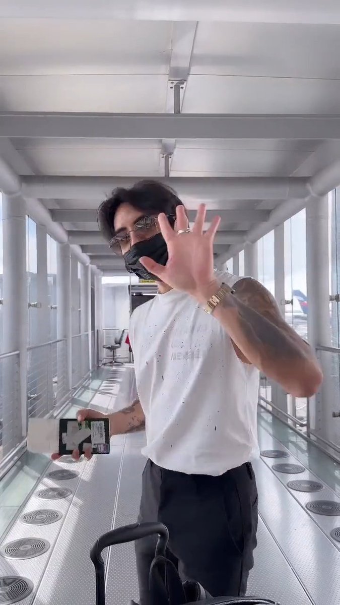 rosainth's tweet image. 