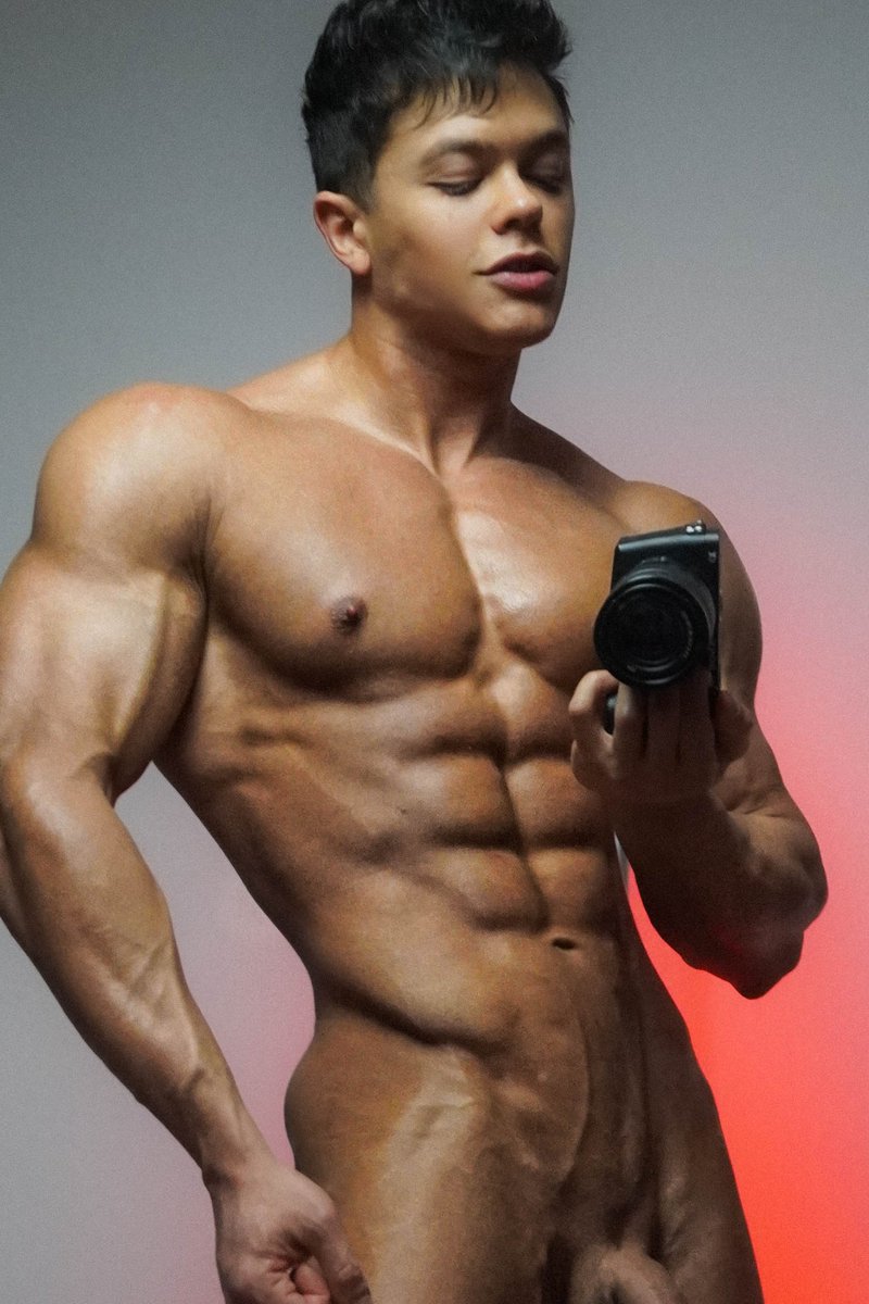 Andrewad tweet media