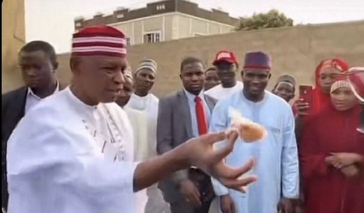 ctrlplusz_gist's tweet image. Hr: We will provide 5GB of data to you weekly.

2 Software on my system: