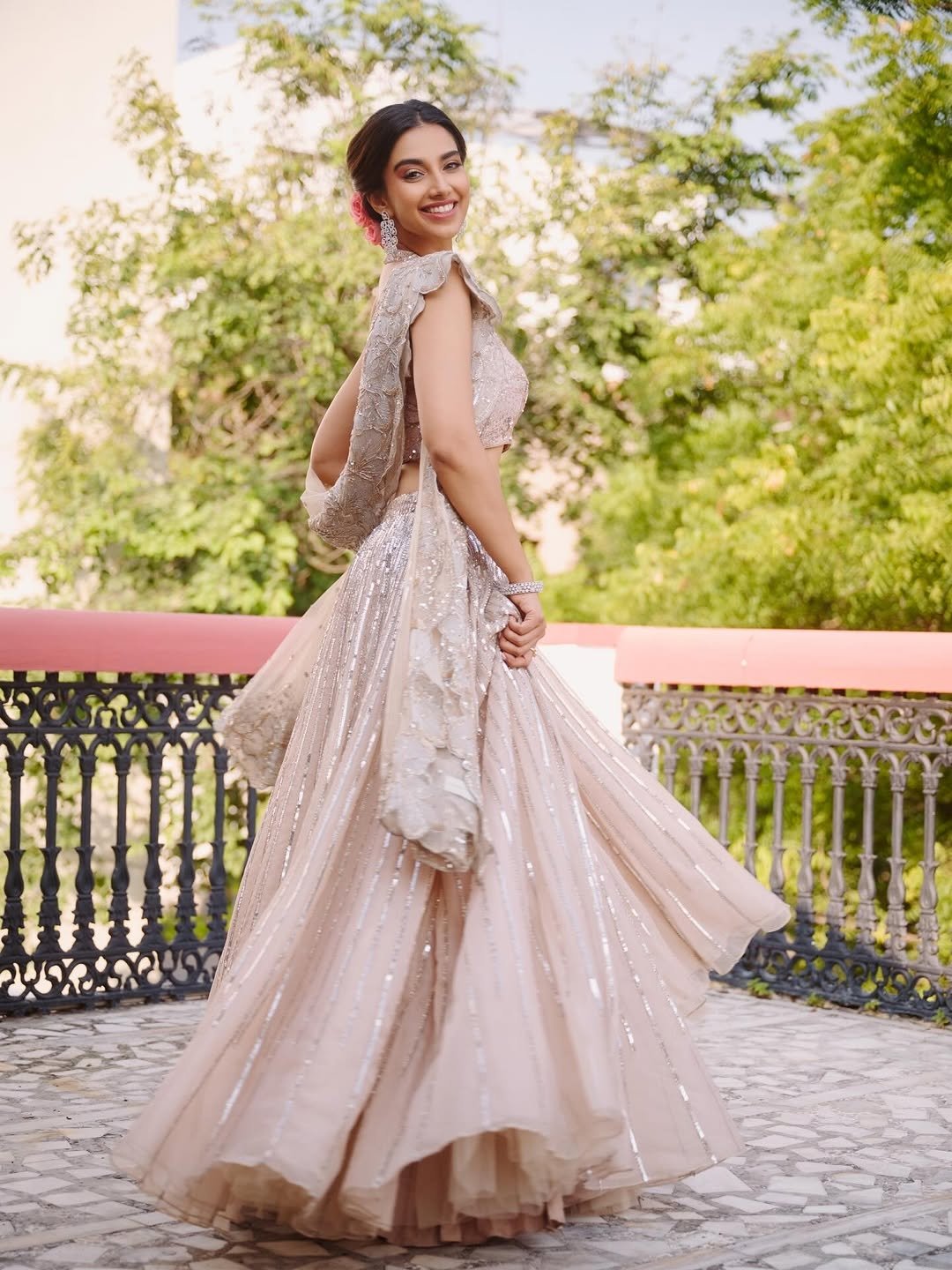 G8I7aA1bAAALP18?format=jpg&name=large