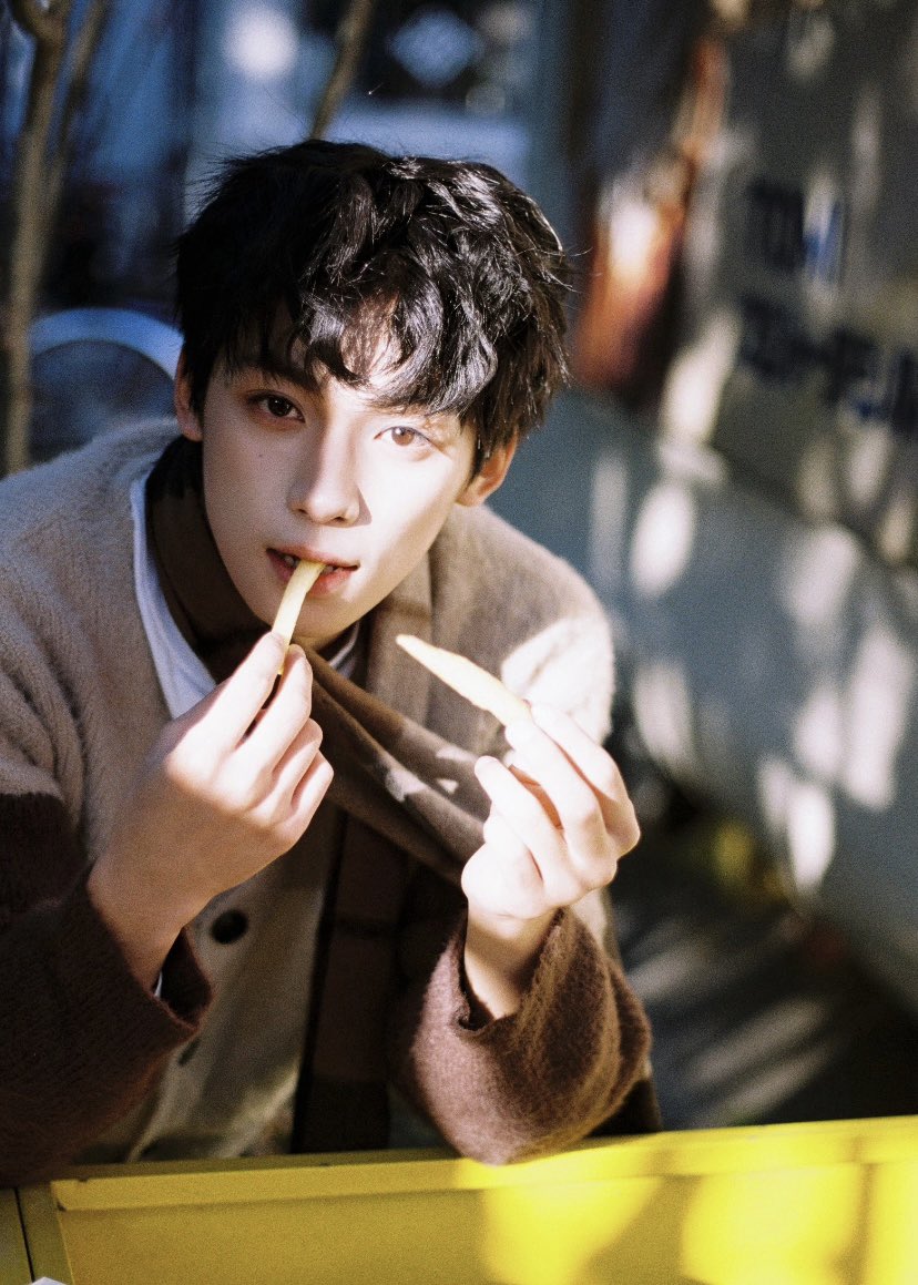 littlefishziyu's tweet photo. 30 minutes left!!!

ZIYU DEEP SEA WANDERING GUIDE
#ZiYuTourThemeSong https://t.co/26FUKs6wY8