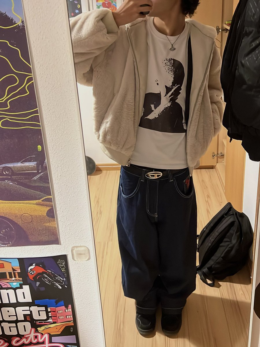 _daleco's tweet image. yo por fuera       ///     yo por dentro