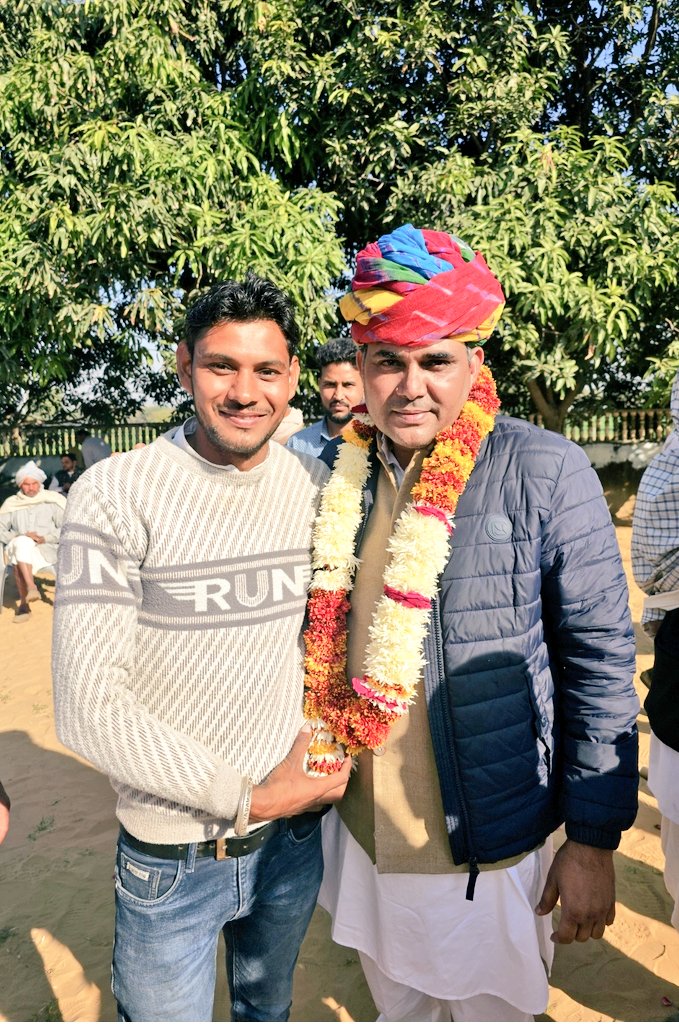 हमारे ग्राम उदयपुरा को ग्राम पंचायत मुख्यालय बनाने पर हमारे लोकप्रिय विधायक श्री सुभाष जी मील उनके आवास सौथलिया पहुंचकर धन्यवाद ज्ञापित किए ❤️ 
<a href="/SubhashMeelIn/">Subhash Meel Khandela</a>