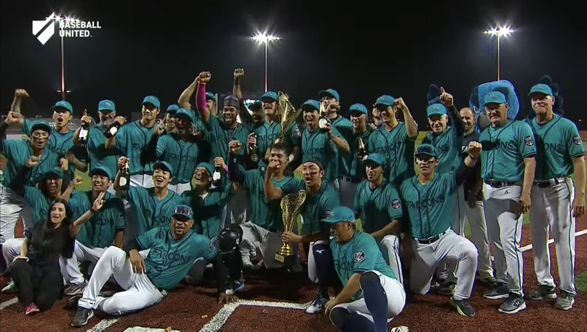 bay34_fan's tweet photo. やったー🙌
優勝🏆🏆🏆
MVPはムネリンさん👏✨
おめでとうございます㊗️
Congratulations✨
@MidEastFalcons
#BaseballUnited https://t.co/jvRdcpkGXS