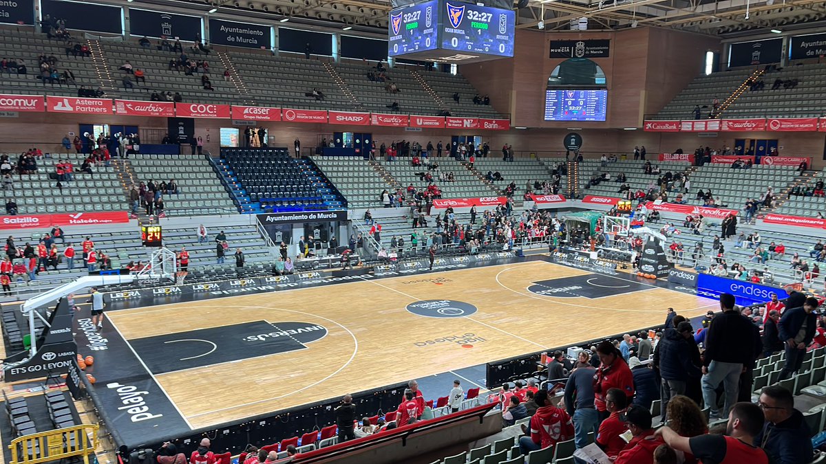 Partido decisivo. Si ganamos hoy nos quedamos una victoria de la
Copa del
Rey . Vamos 👏 <a href="/UCAMMurcia/">UCAM Murcia</a> <a href="/SufridoresCBMu/">#SufridoresCBMurcia ☠️</a>