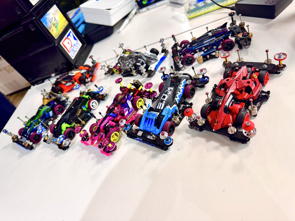 ミニ四駆動きます❗️改造済み ミニ四駆