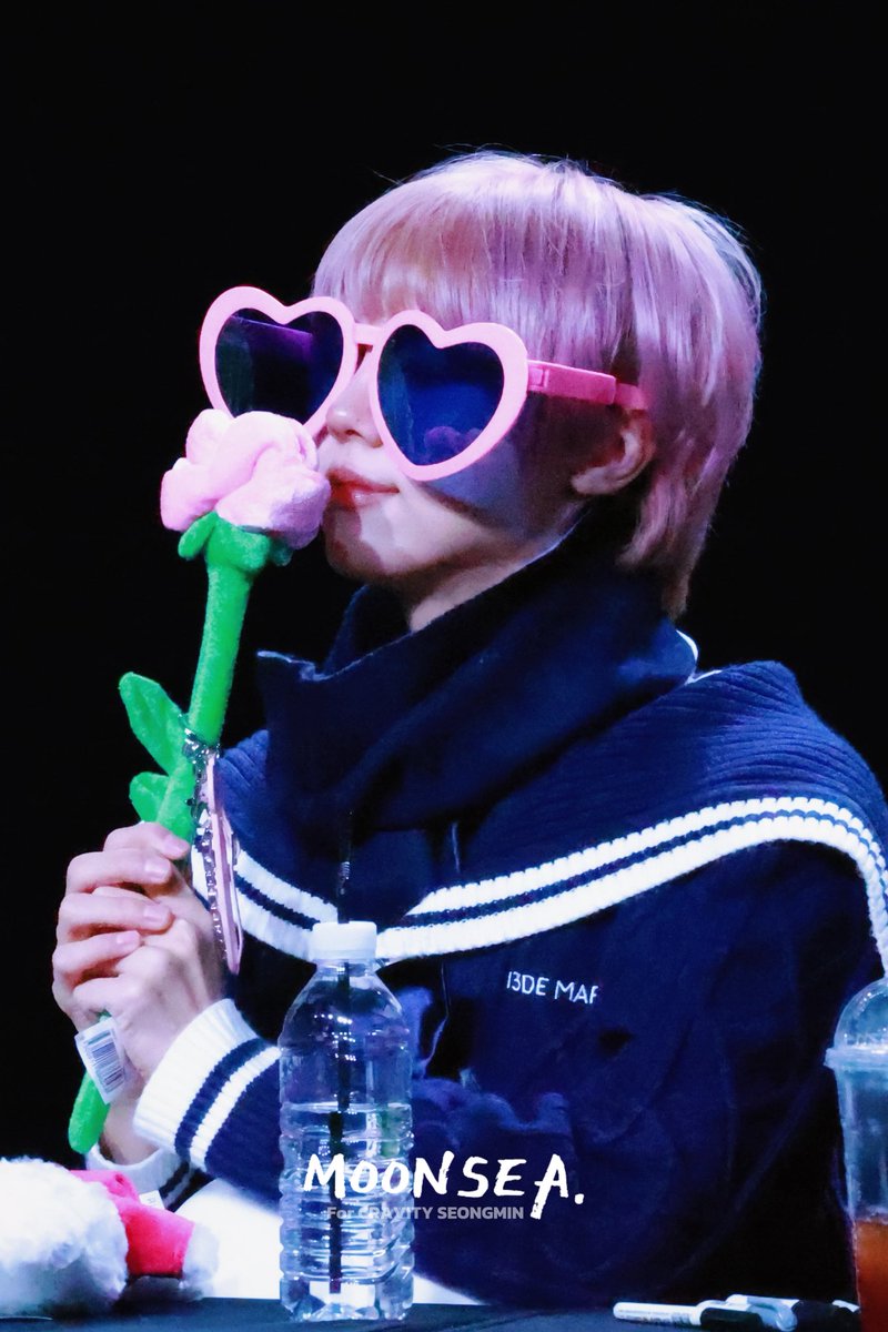 251214 사운드웨이브

🌹💝

#크래비티 #CRAVITY #성민 #SEONGMIN #ソンミン