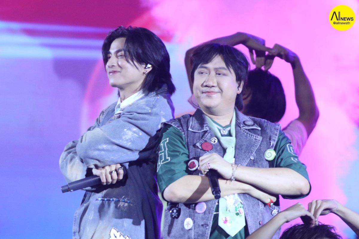 AllNews_th's tweet photo. อีกหนึ่งครอบครัวที่สำคัญ! ในงาน GULF Eternal Fancon 2025: Back to our Home 🏠🤍

GULF FAN CONCERT

#GulfEternalBackHome
#GulfEternalFancon2025
#GulfKanawut https://t.co/GllaoB0xbA