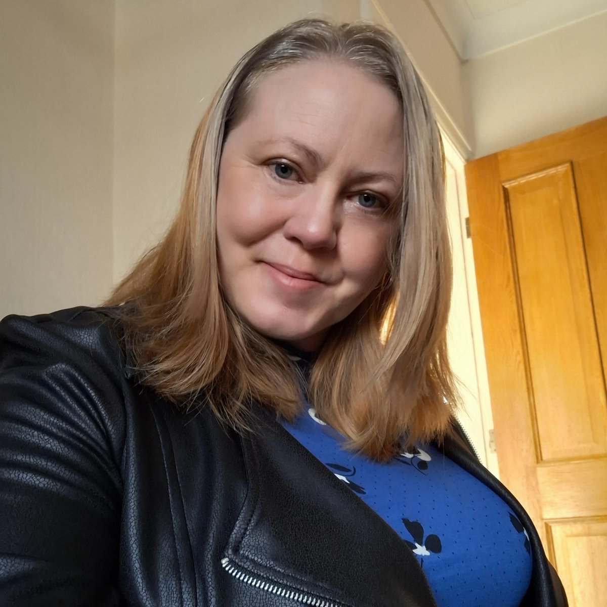 Gill ~ Cocker Spaniels Archie 🌈 Molly🌈 tweet media