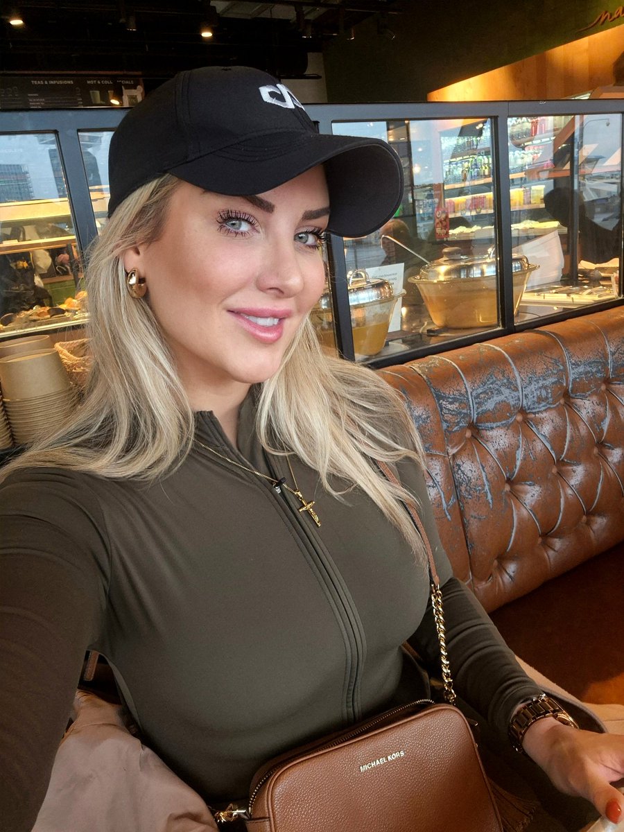 𝓜𝓲𝓼𝓼 𝓡𝓸𝓼𝓮 ⚘️ tweet media