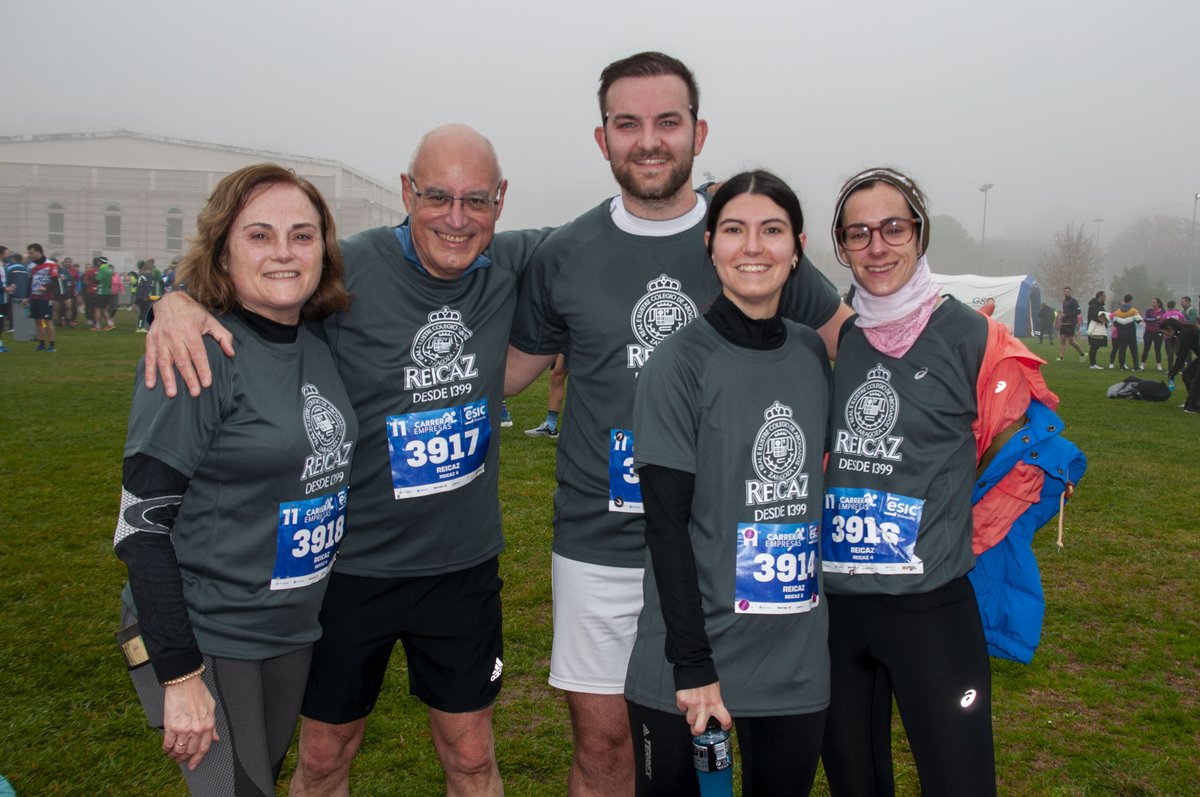 eREICAZ's tweet photo. 🏃Buen ambiente en la XI Carrera de Empresas ESIC en la que @ereicaz ha participado con cinco equipos. 

👏👏Enhorabuena a todos los que han desafiado a una mañana de niebla en Zaragoza 
#carreraempresasESIC @esiczaragoza https://t.co/36zRDw1euA