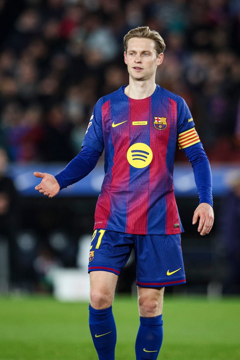 forcabarca_ar's tweet image. MD | من المتوقع مشاركة دي يونغ في التشكيلة الأساسية في مباراة كأس الملك ضد غوادالاخارا يوم الثلاثاء.