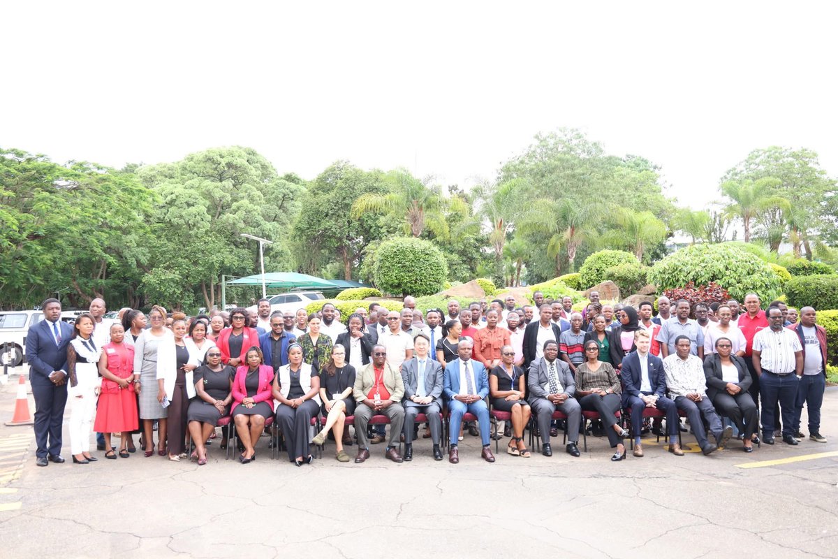 bmvajpai's tweet photo. Joined the National Dialogue  on Anticipatory Action hosted by DoDMA &amp; Malawi Red Cross. District insights on AA were good, need to expand AA beyond cash/food to WASH, Education, Health, Nutrition &amp; Protection.
#AnticipatoryAction #Malawi #UNICEF #EarlyAction #Resilience https://t.co/rvAZsOKjem