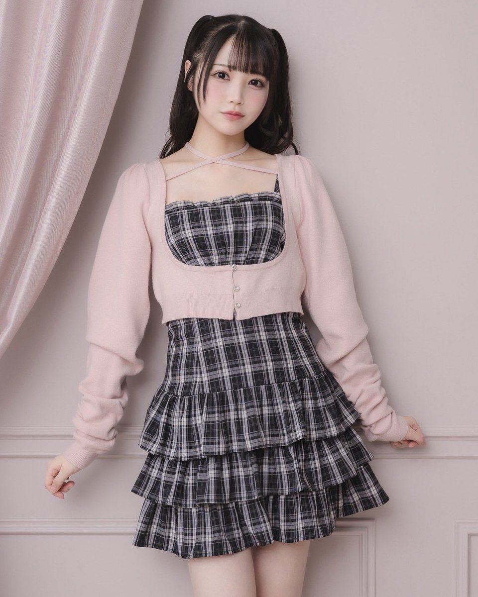 pium Holiday Collection 🎀／ ♡ビジューカーデ×チェックワンピセット