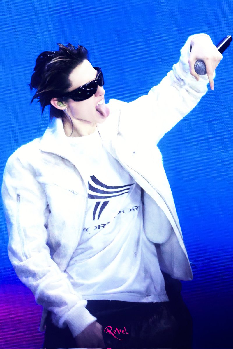 rebel7744's tweet image. ♟️

💽251214

#MARTIN #마틴 #CORTIS #코르티스 #COLOR_OUTSIDE_THE_LINES