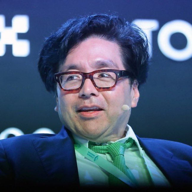 cryptorover's tweet photo. 💥BREAKING:

🇺🇸 TOM LEE SAYS BITMINE IS NEARING OWNERSHIP OF ROUGHLY 4% OF $ETH’S TOTAL SUPPLY AND DOES NOT EXPECT THE FIRM TO SELL! https://t.co/rCtZmPusR6