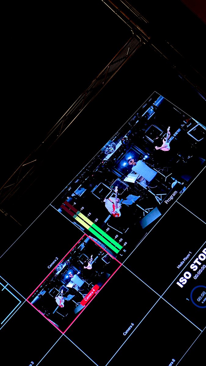 🎸MONOQLO便り Vol.83🎹

本日は「Live Bar D.III」さんにて
追込練習を行いました🎤

オープニングアクト
バンド名「SPRINGS DOG GARDEN」
5曲30分の演奏を予定◎

MONOQLOは
12曲約70-75分の演奏をお届け🎹

tiget.net/events/419222
↑ご予約
12/27（土）お昼南方にて！
ぜひ遊びにきてくださいね⭐️