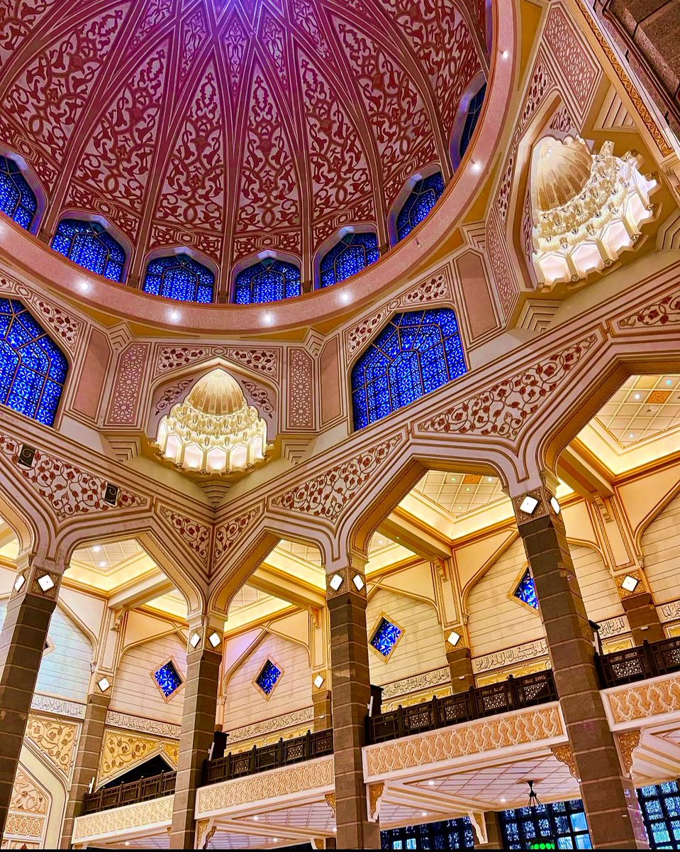 Armand Amar / Red Dervish