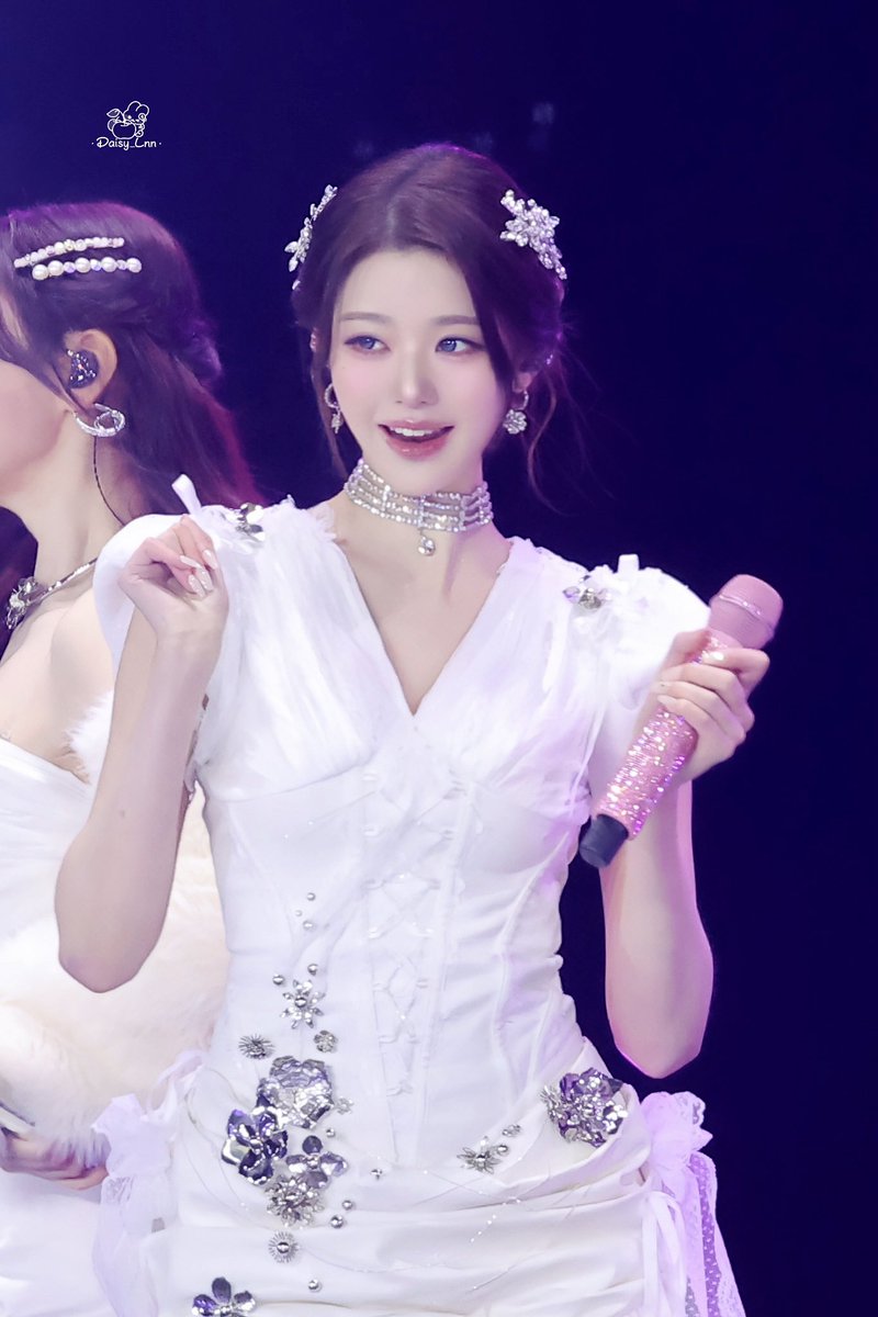 25.12.14

#아이브 #IVE #장원영 #JANGWONYOUNG #원영 #WONYOUNG #ウォニョン