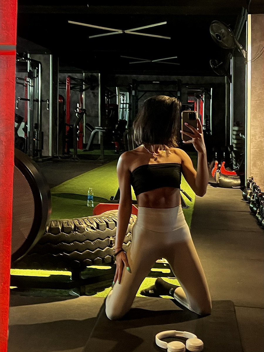 chillestpersonalive tweet media