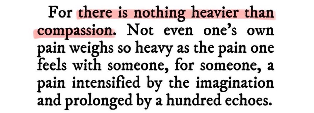 الإنسان بطبعه يخشى أن يقترب من الألم لأنه يتطلب جهدًا عاطفيًا وإعارة غير مستردّة من راحتك،العطف ليس شفقة،العطف أن تنظر لما وراء الانكسار باحتواء ومن دون هجوم ولا عتاب: "إذا كنت في قلب الحزن، فأنا معك"
وهذا هو التشارك العاطفيّ والإنساني بحق.