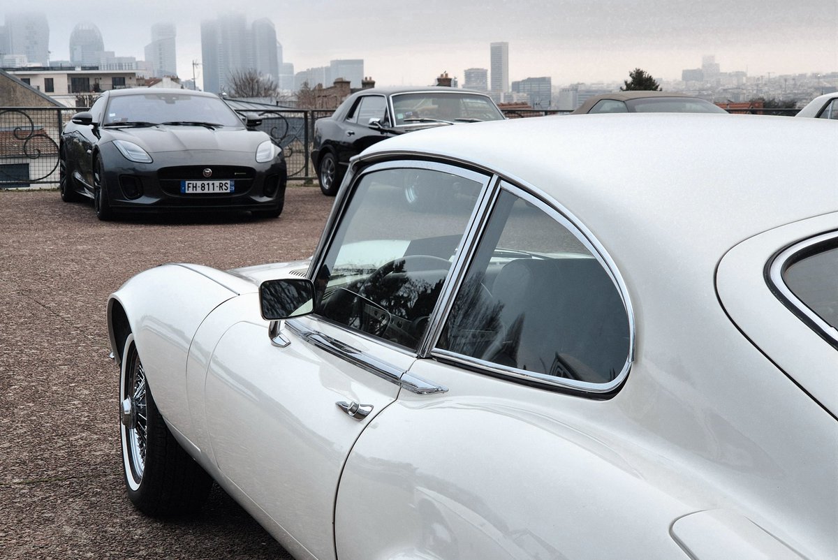 29Gambrinus's tweet photo. #jaguar #typeE #ftype https://t.co/Pzfaq5JPI7