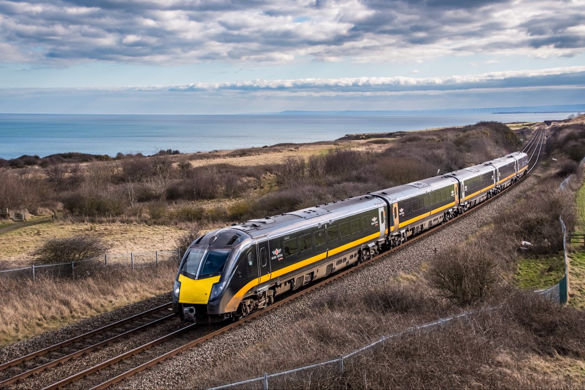 ASMRailPhotos's tweet image. 🖍️| 1N90 0955 London Kings Cross to Sunderland

📣| @GC_Rail 
🚂| Class 180101
📍| Dawdon 
📆| 02/03/2025

#class180 #180101 #grandcentral #adelante 

📸| Photography by @ASMRailPhotos©️