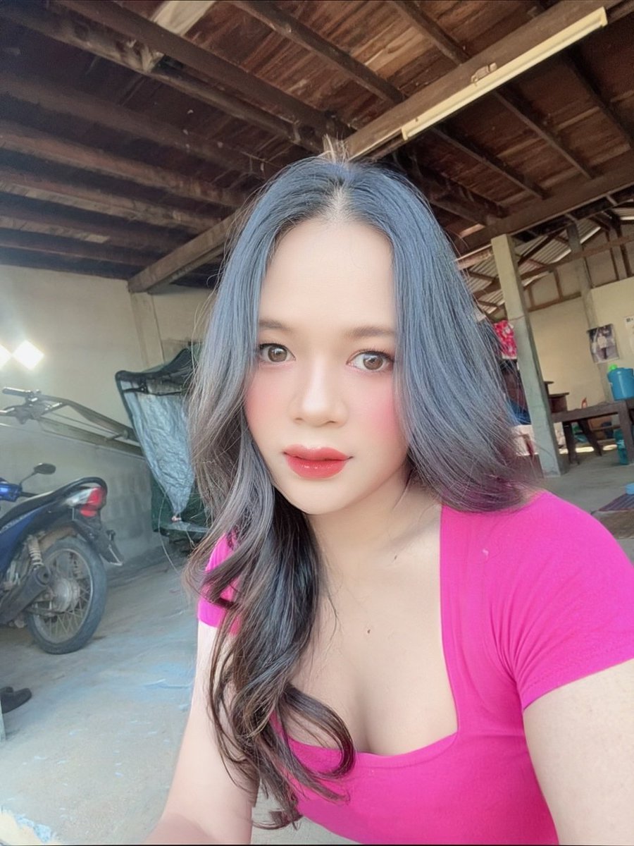 นิ นิว tweet media
