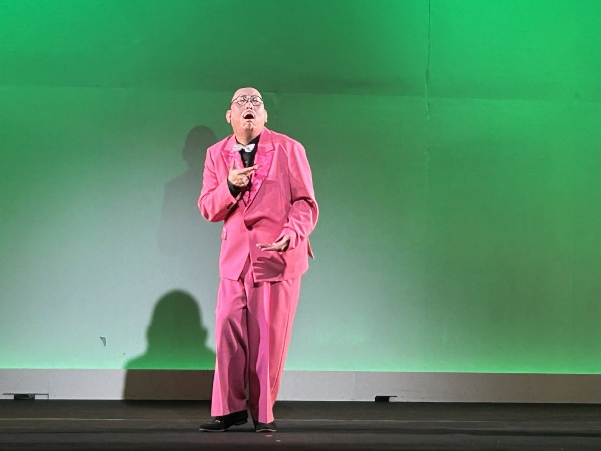 rengahorio's tweet image. 街裏ぴんく独演会　薮の中に客席から入ってきました。
本当に日本一の漫談家、天才すぎる芸人。ネタバレ一切禁止なので何も言えないですがこの後控えている東京公演、札幌公演でどうなるのか気になります！
行ける方かなりのオススメですので行きましょう。

#YABU