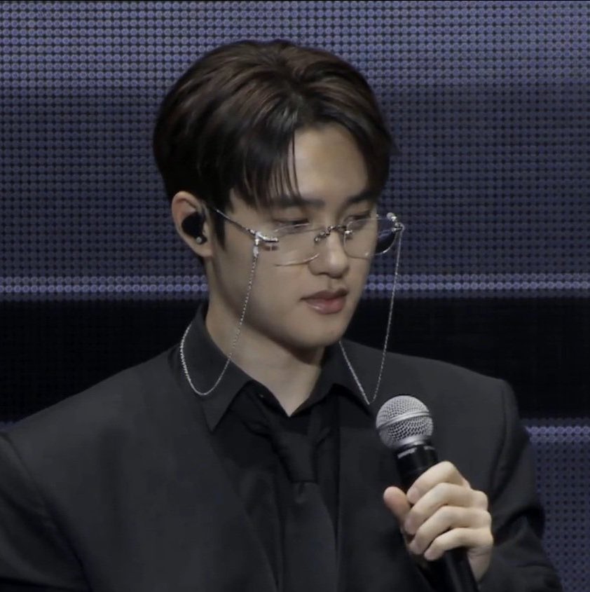 _dyomain's tweet photo. KYUNGSOO SERVING THIS FACE IS A PUBLIC SAFETY ISSUE https://t.co/MG03zk1WdV