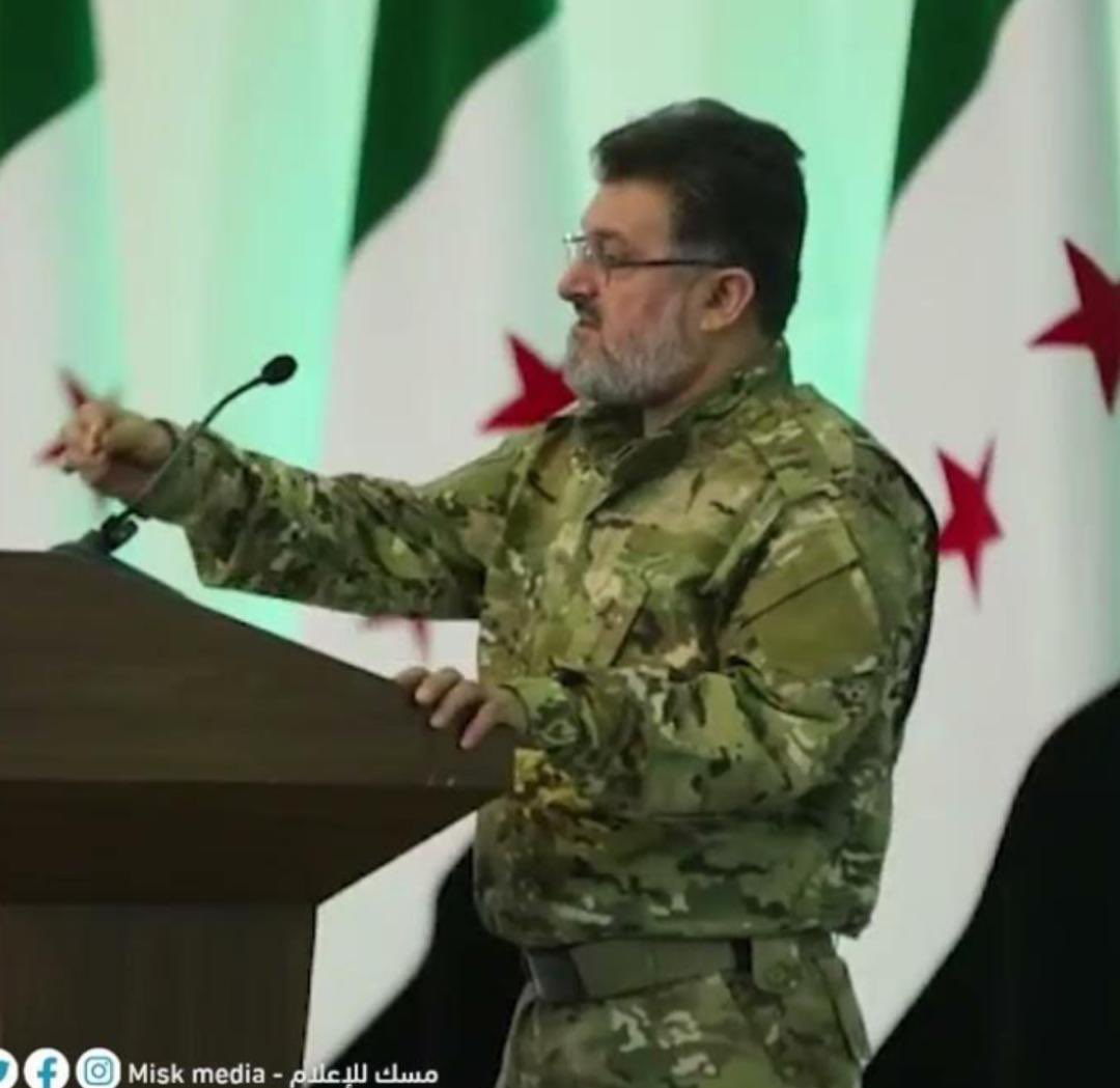 abohateem15's tweet photo. بعد أن تعبت البنادق من طول السهر،وخلعت الثورةغبارالخنادق لتلبس ثوب الدولة، يصلُ الصادقون لا يسبقهم إلا جهدهم وتضحيتهم من أجل سوريا الحرة.
- نبارك لثائرين من أنقى سلالة الحلم السوري (أبو صالح طحان و أبو عيسى الشيخ)، تعينهمافي وزارة الدفاع كامتداد للثورة حين تتحوّل إلى حارسٍ للوطن. https://t.co/1U02v9eGPO