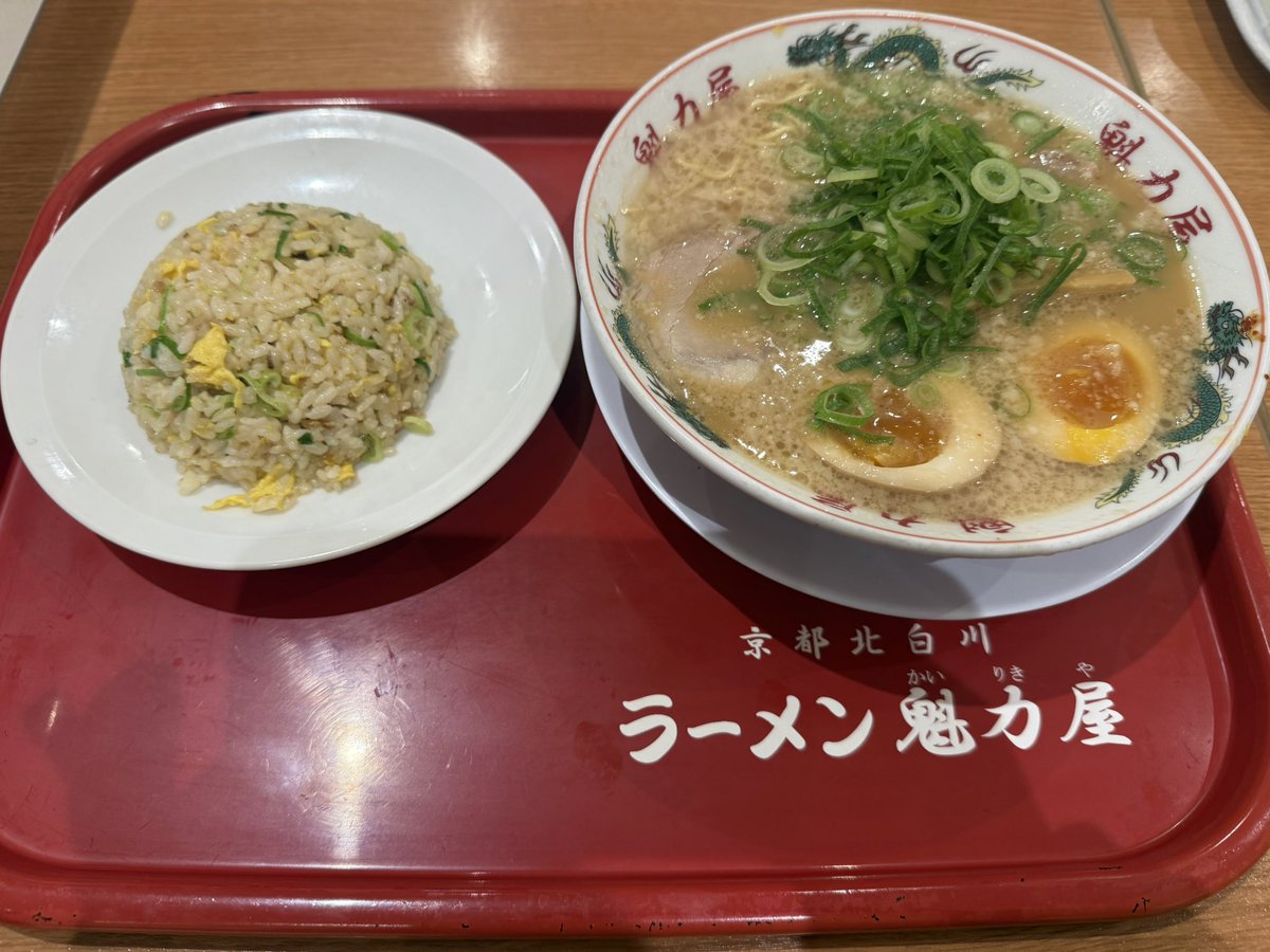 westhero's tweet photo. いちおプラスで晩飯。

#今日の晩飯
#麺類大好きマン https://t.co/XXlD6nCyuT