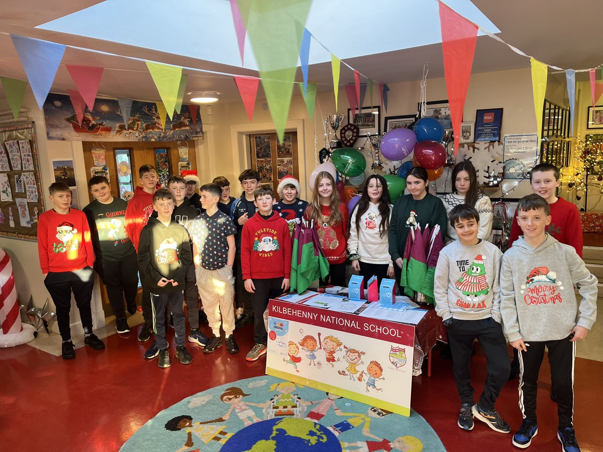 kilbehennyns's tweet photo. Celebrating @LauraLynnHouse Christmas Jumper Day in #KBNS https://t.co/GG9skxXgHA