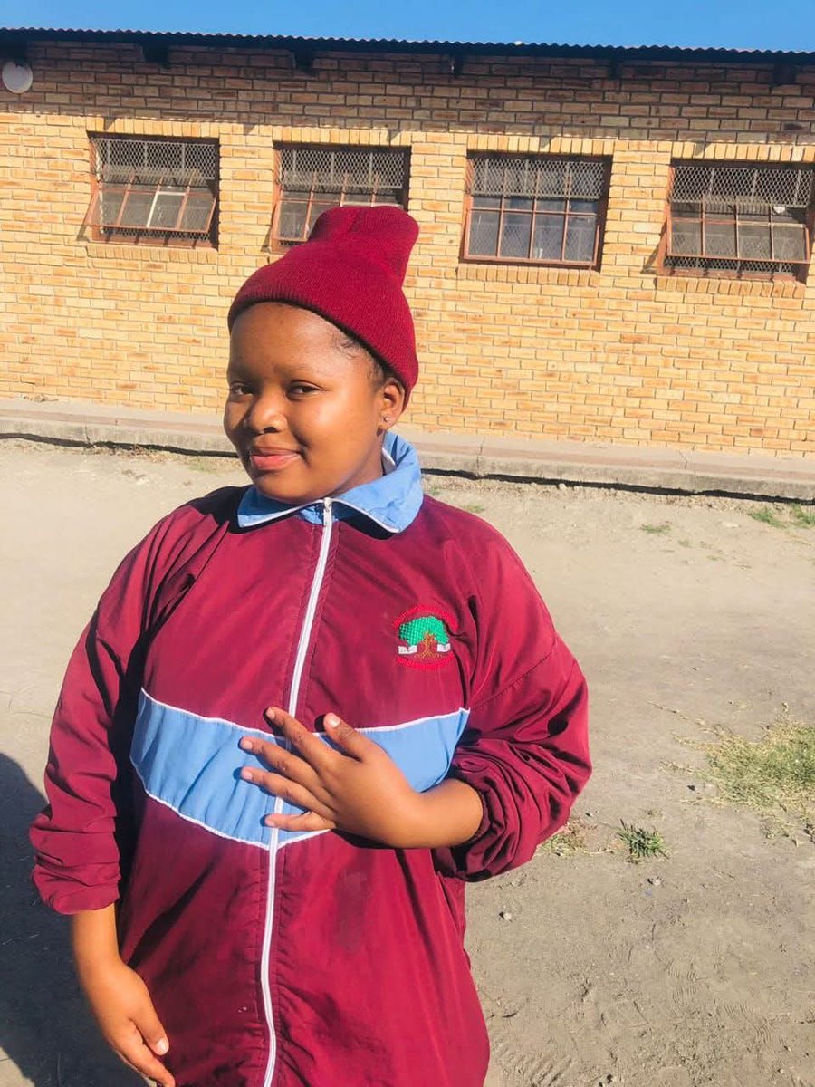 MISSING CHILD ALERT | PLEASE SHARE🚨

The family of Kgotso Malope is appealing to the public for assistance in locating her.

Kgotso is a learner at Meriti Secondary School in Meriting near Rustenburg. 
She has been missing since Tuesday, after she left home to attend a friend’s