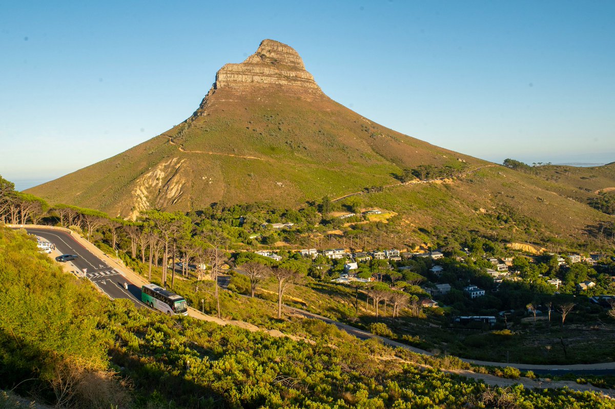 GideonSsekidde's tweet photo. The Kayoola E-Coach just slayed Table Mountain,7,125km of African excellence from Kampala to Cape Town.This is more than a journey β it's a movement,Africa's paving the way for sustainable transport.The future is electric and it's made in Africa.
#GildenPosts
@KayoolaECoach https://t.co/93xTGwdHPH