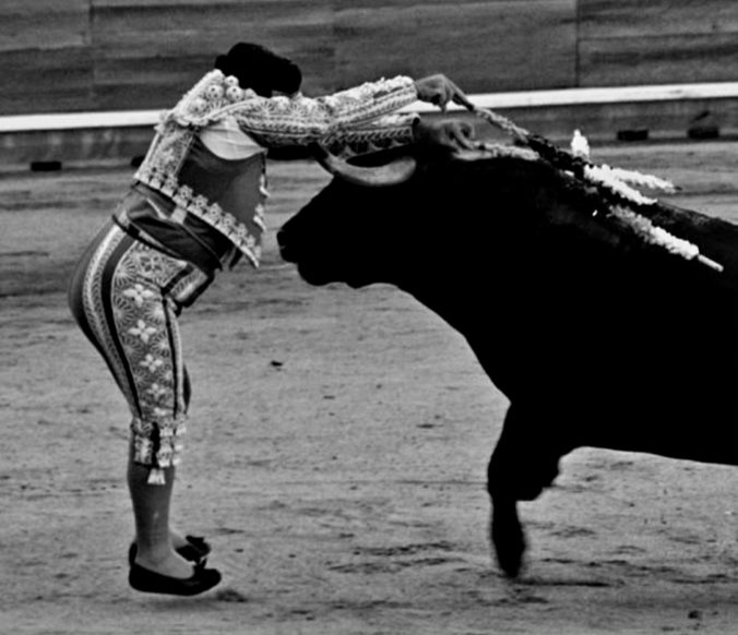 Juan Luis de los Ríos El Formidable
#TalDiaComoHoy falleció en Jerez, donde nació, con 78 años. 
Imágenes: forostoreros.com/viewtopic.php?… 
Primero fue novillero, siguió la huella del padre; su hijo Juan Carlos (falleció con 45 años) también siguió su senda: novillero y banderillero.